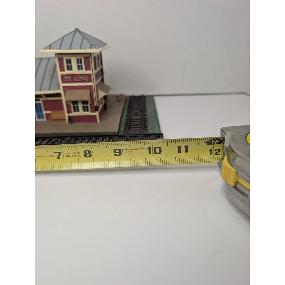 Vintage Lefton De Long Train Station Depot Railroad‎ Building Diorama Display